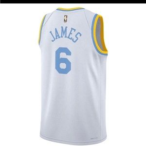 Lakers jersey size large new